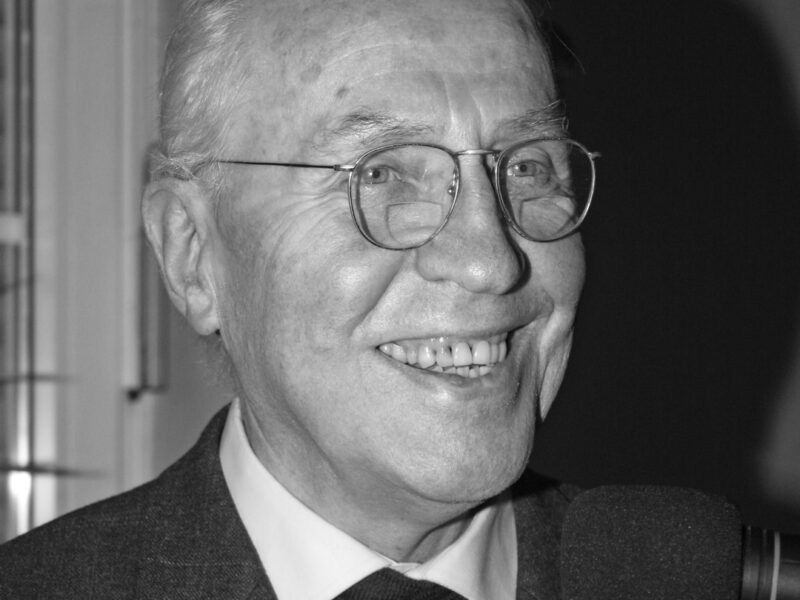 Trauer um Pfarrer em. Walter Schüller
